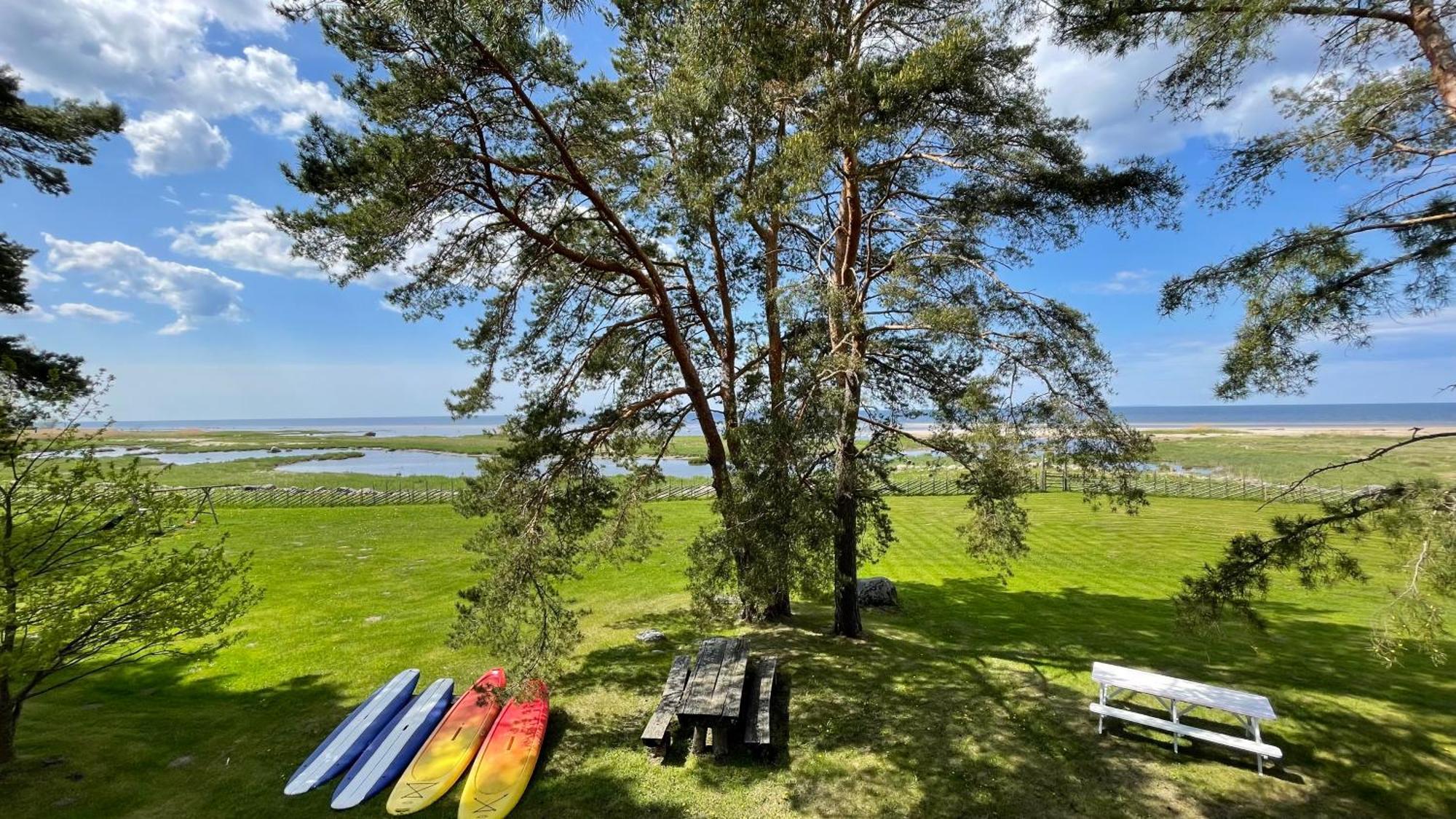 Hotel Kosmonautika Puhkekeskus à Kabli Extérieur photo