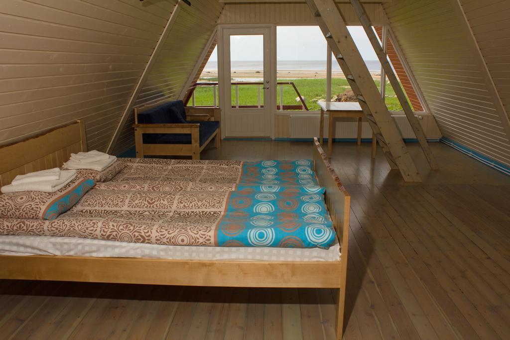 Hotel Kosmonautika Puhkekeskus à Kabli Extérieur photo